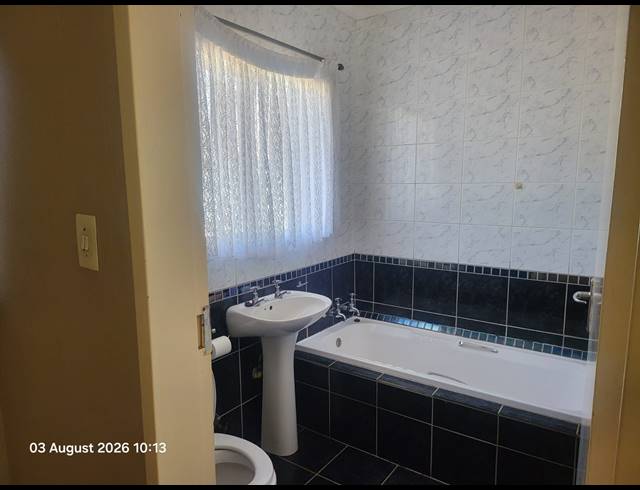 3 BEDROOM FREESTANDING FOR SALE IN PETERSFIELD